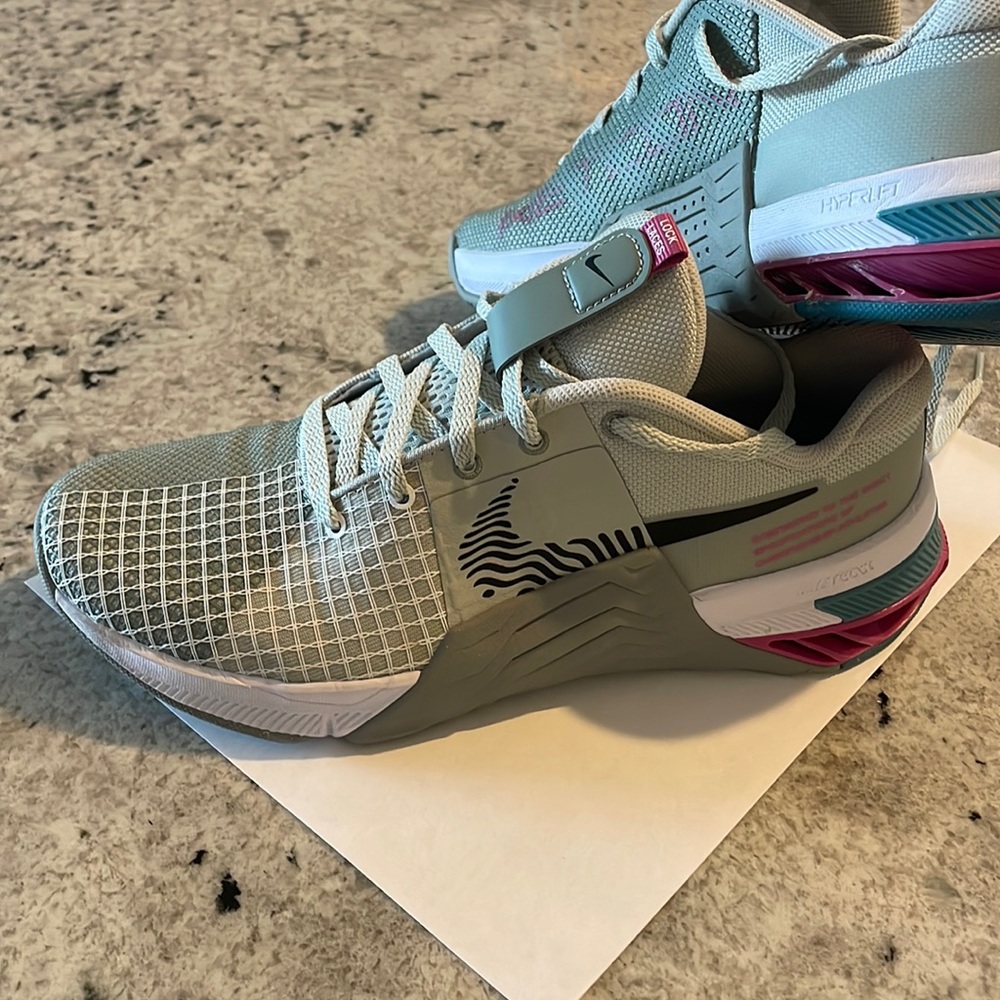 Nike Metcon - worn twice with wrong size, can’t return.